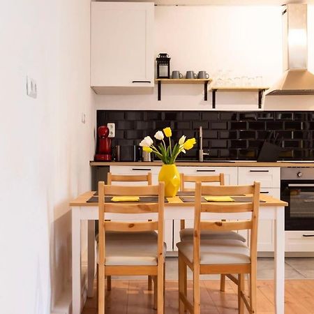 2 Bedroom In Great Location In Kreuzberg Берлин Экстерьер фото
