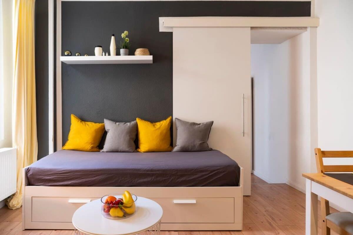 2 Bedroom In Great Location In Kreuzberg Берлин Экстерьер фото